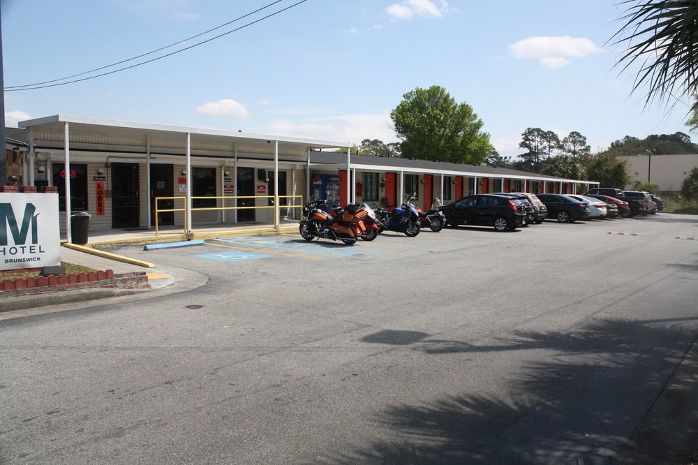 Golden Isles Inn & Suites Brunswick Eksteriør billede