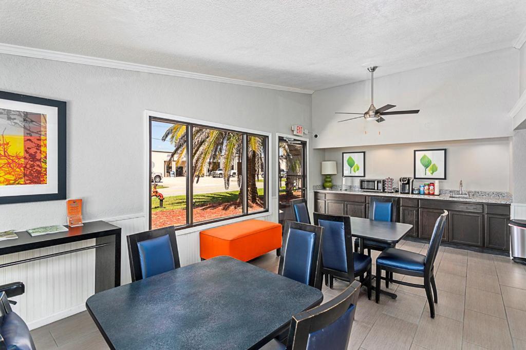 Golden Isles Inn & Suites Brunswick Eksteriør billede